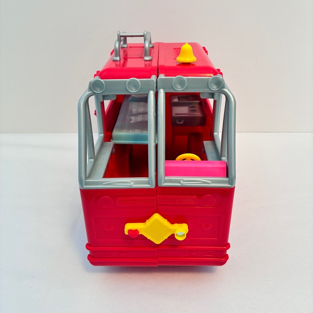 Barbie Chelsea Fire Truck Playset - Picture 3 of 7